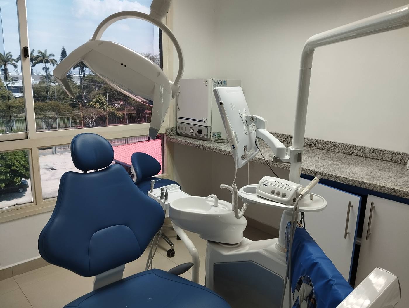 Consultorio de Odontología del Centro Clínico Madre Carmen Rendiles